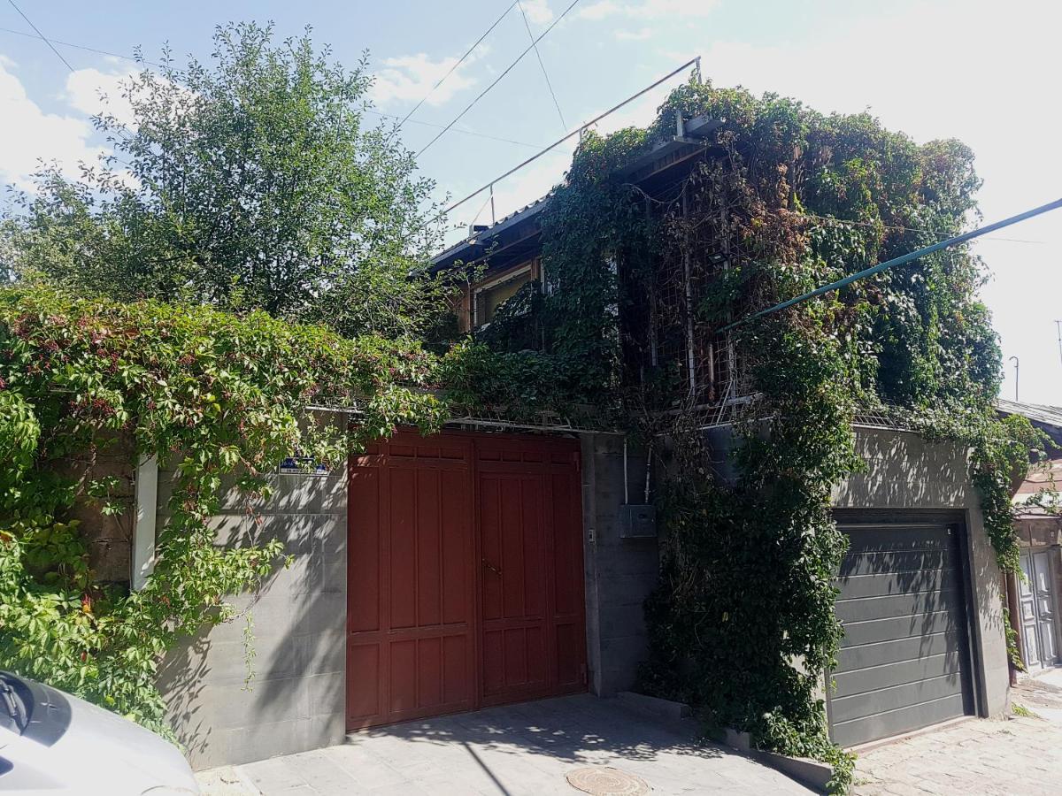 גיומרי Armine'S B&B מראה חיצוני תמונה